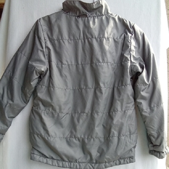 Kida L Gray and Green Puffer Jacket for Cozy Comfort - Picture 4 of 4